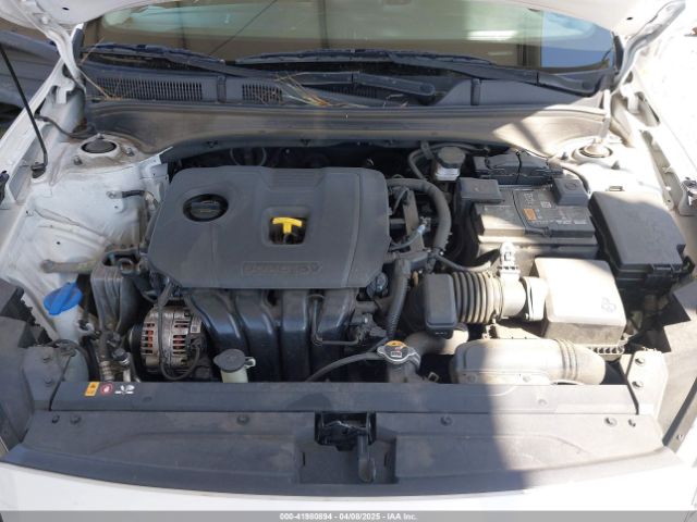 3KPF24AD9PE578435 KIA Forte Lxs