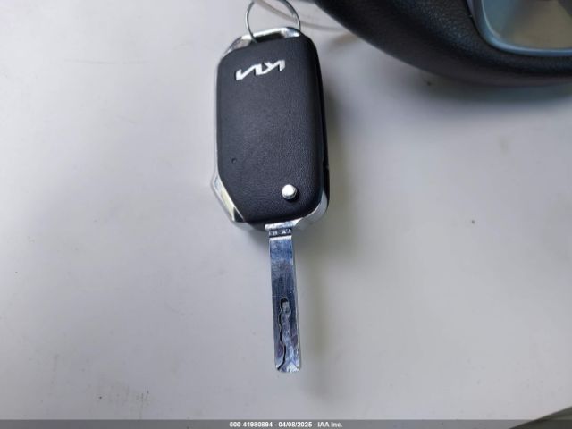 3KPF24AD9PE578435 KIA Forte Lxs