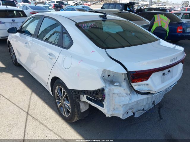 3KPF24AD9PE578435 KIA Forte Lxs