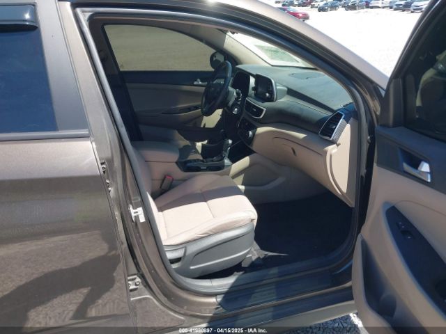KM8J23A44LU169321 Hyundai TUCSON SE