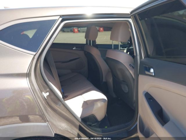 KM8J23A44LU169321 Hyundai TUCSON SE