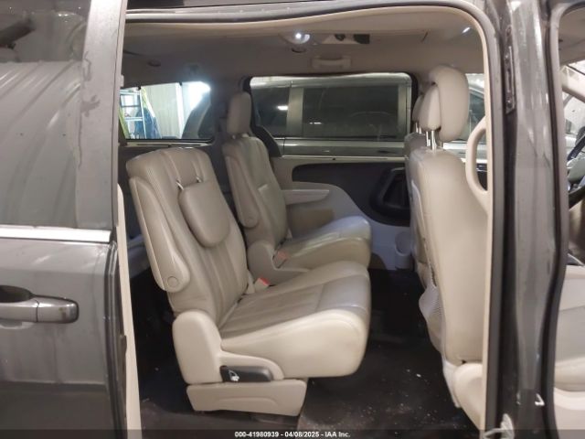 2011 CHRYSLER TOWN & COUNTRY 2A4RR8DG3BR676240 Photo 7