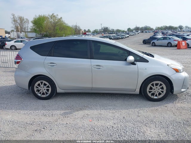 JTDZN3EUXFJ026954 Toyota Prius V Two