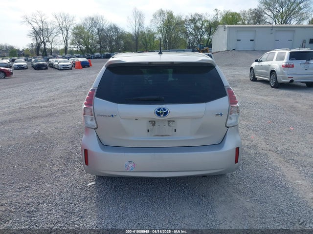 JTDZN3EUXFJ026954 Toyota Prius V Two