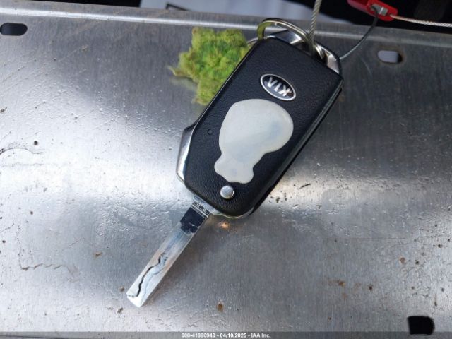 3KPF24AD2ME273774 KIA Forte Lxs