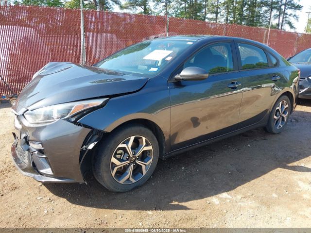 3KPF24AD2ME273774 KIA Forte Lxs