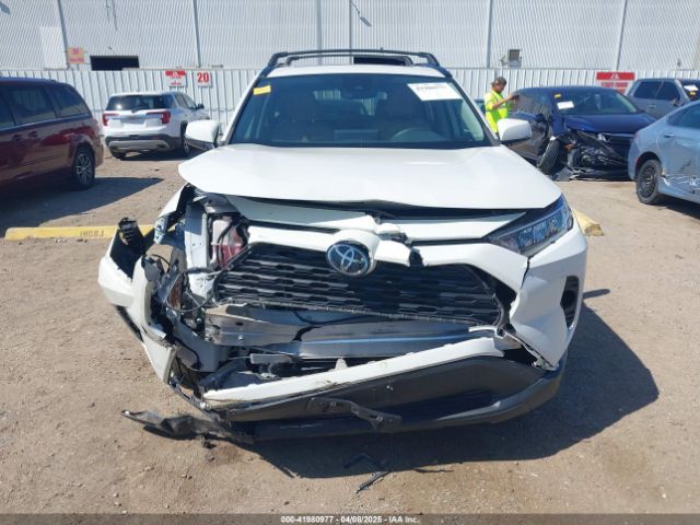 2T3C1RFV3MW182313 Toyota Rav4 Xle Premium