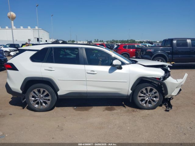2T3C1RFV3MW182313 Toyota Rav4 Xle Premium