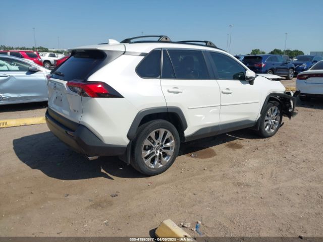 2T3C1RFV3MW182313 Toyota Rav4 Xle Premium