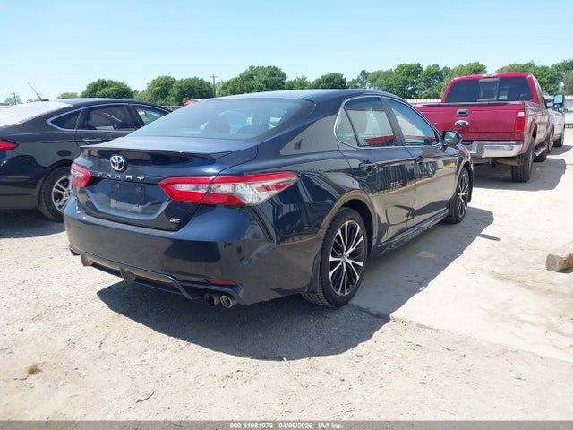 4T1B11HKXJU663440 Toyota CAMRY SE