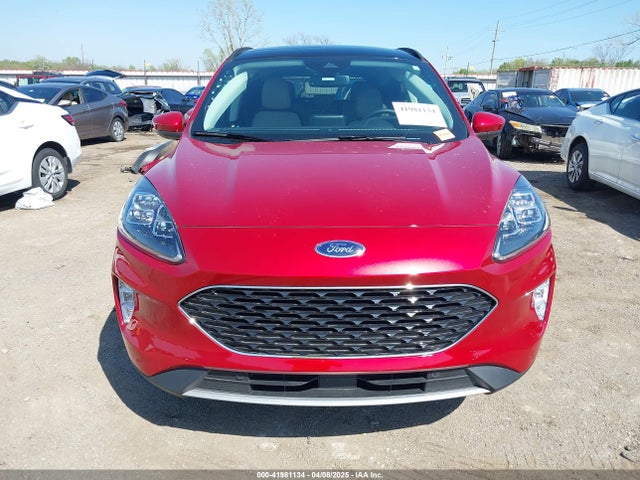 1FMCU9J97NUB86098 Ford Escape Titanium