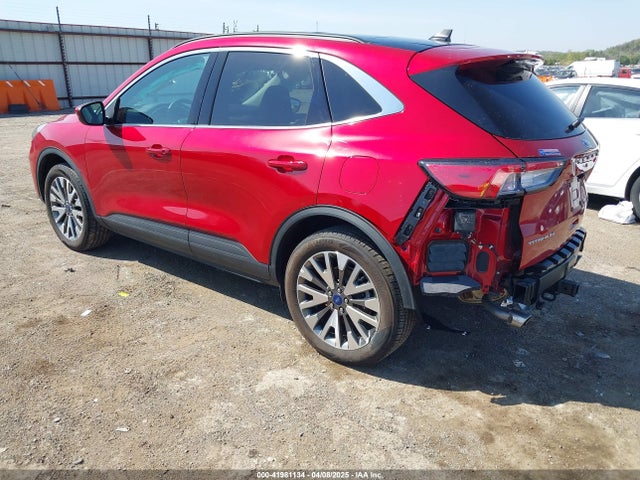 1FMCU9J97NUB86098 Ford Escape Titanium
