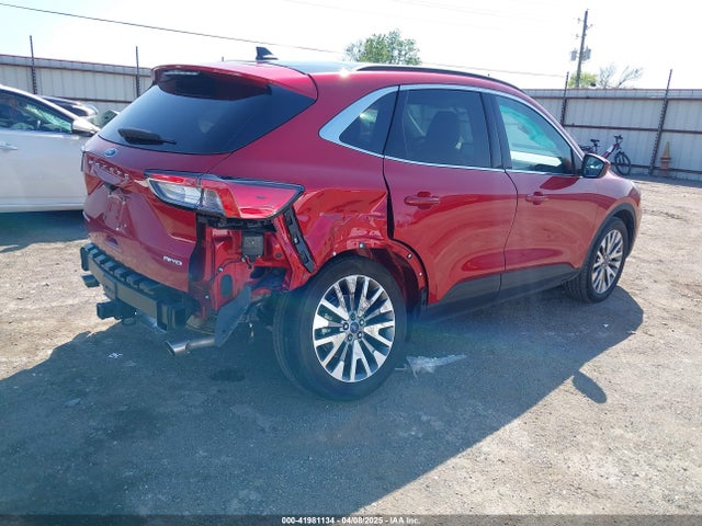 1FMCU9J97NUB86098 Ford Escape Titanium