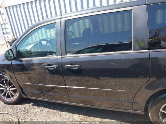 2C4RDGCG2GR118242 Dodge Grand Caravan Sxt