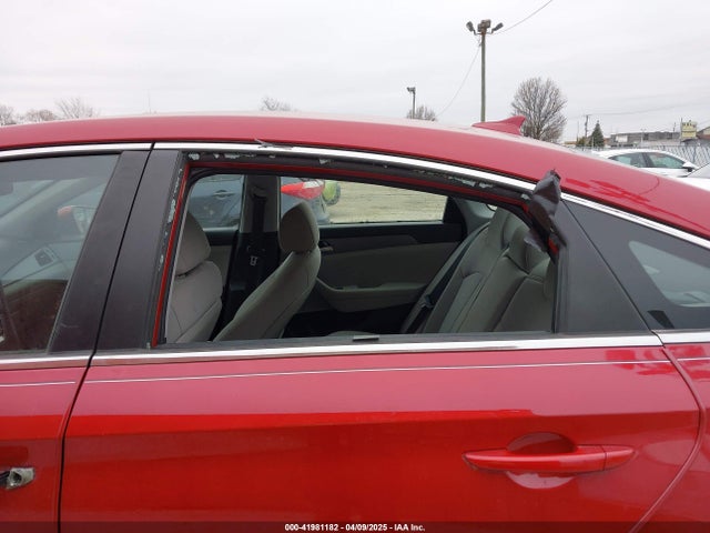 5NPE24AF9JH707080 Hyundai SONATA SE