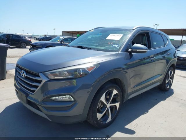 KM8J33AL9JU827748 Hyundai Tucson Sport
