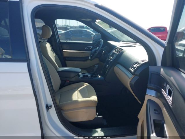 1FM5K7BH7HGD12147 Ford Explorer