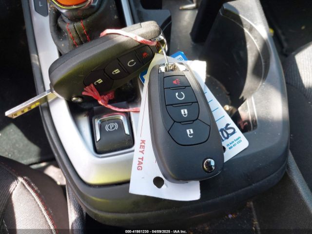 KL77LGE27RC165979 Chevrolet Trax Fwd 1rs