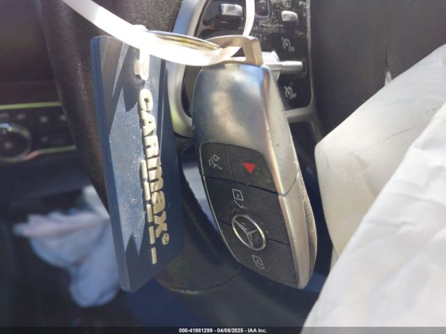 W1N4M4GB1LW042630 Mercedes-Benz GLB 250