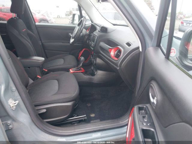 ZACCJBCT3FPC23406 Jeep Renegade Trailhawk