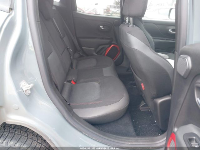 ZACCJBCT3FPC23406 Jeep Renegade Trailhawk