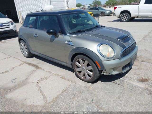 2008 MINI COOPER S WMWMF73588TV33186 Photo 0