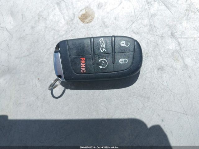 1C3CCCBB5GN158260 Chrysler 200 S