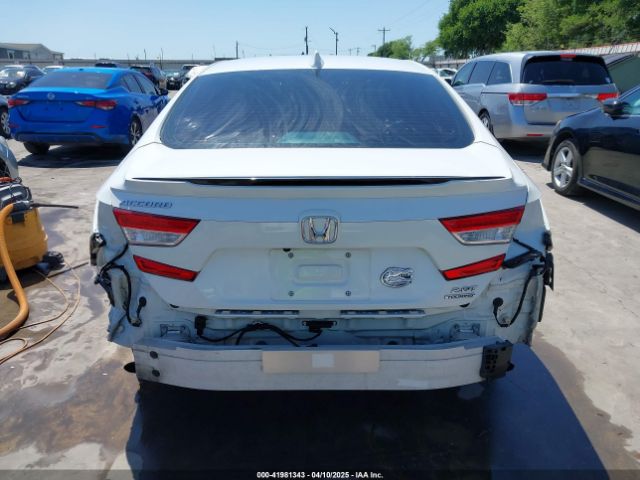 1HGCV2F93JA045107 Honda Accord Touring 2.0t