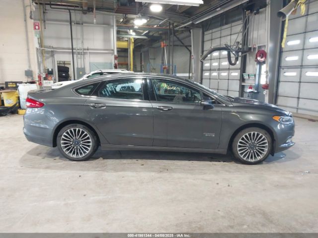 3FA6P0SU2HR162865 Ford Fusion Energi Titanium