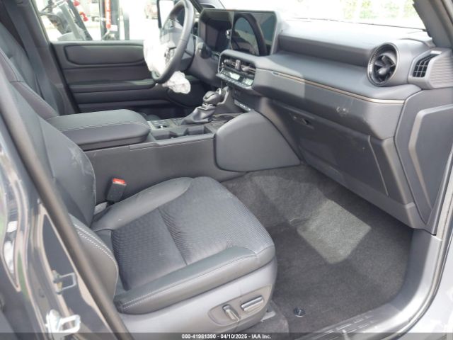 2024 TOYOTA LAND CRUISER JTEABFAJ0R5007650 Photo 4