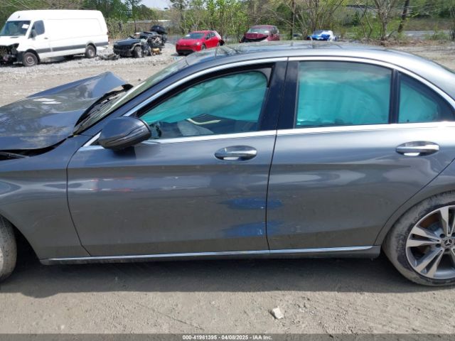 55SWF4JB6HU216916 Mercedes-Benz C 300 Luxury/sport