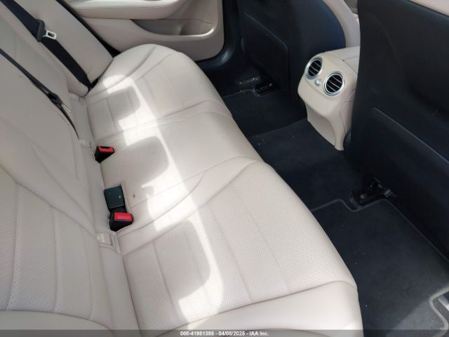 55SWF4JB6HU216916 Mercedes-Benz C 300 Luxury/sport