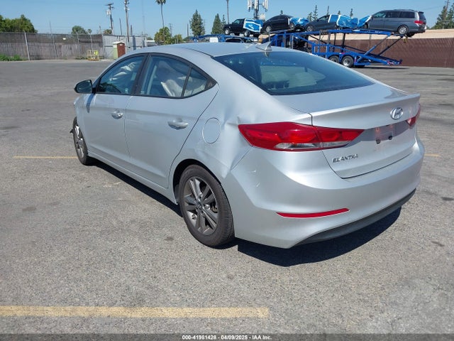 5NPD84LF4JH304549 Hyundai ELANTRA SEL