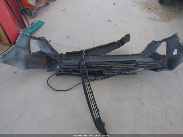 2T3RFREV8HW586405 Toyota Rav4 Xle
