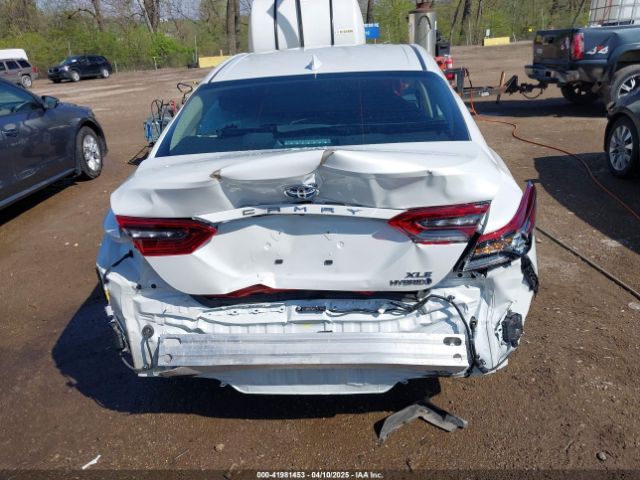 4T1F31AK0NU043465 Toyota Camry Xle Hybrid