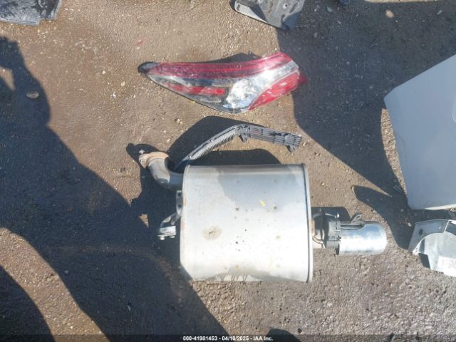 4T1F31AK0NU043465 Toyota Camry Xle Hybrid