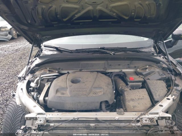 2019 VOLVO XC60 YV4A22RK1K1379891 Photo 9