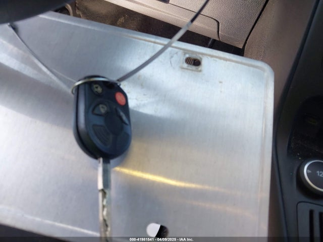 1FADP3K26GL264402 Ford FOCUS SE