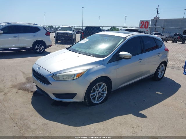 1FADP3K26GL264402 Ford FOCUS SE