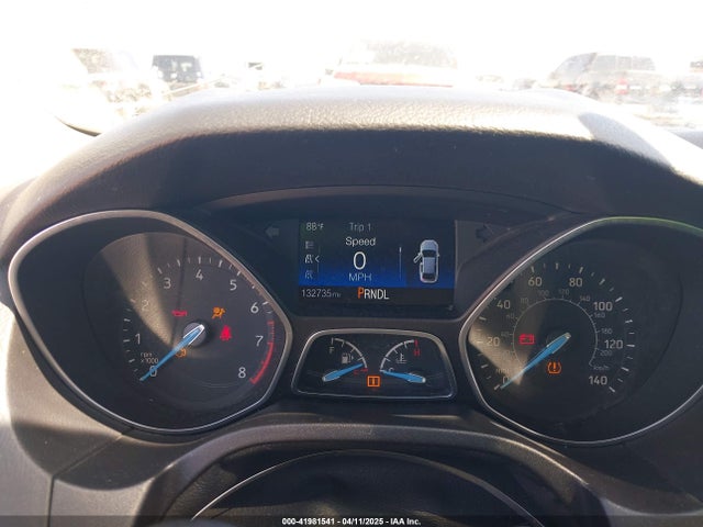 1FADP3K26GL264402 Ford FOCUS SE