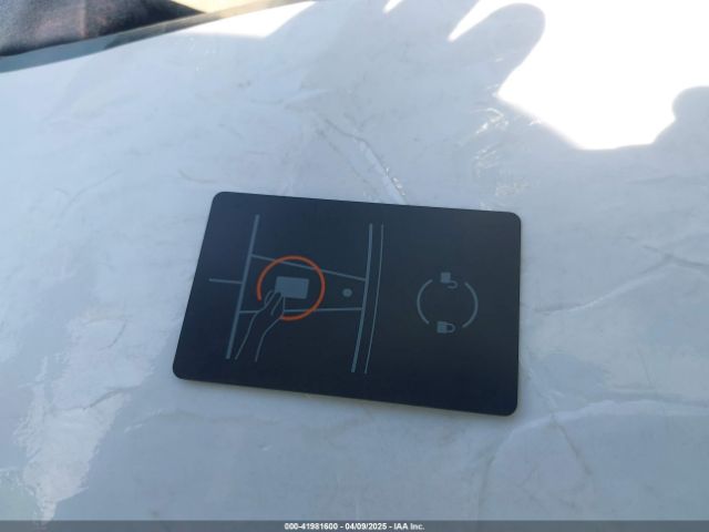 5YJ3E1EB6KF192477 Tesla Model 3 Long Range/performance
