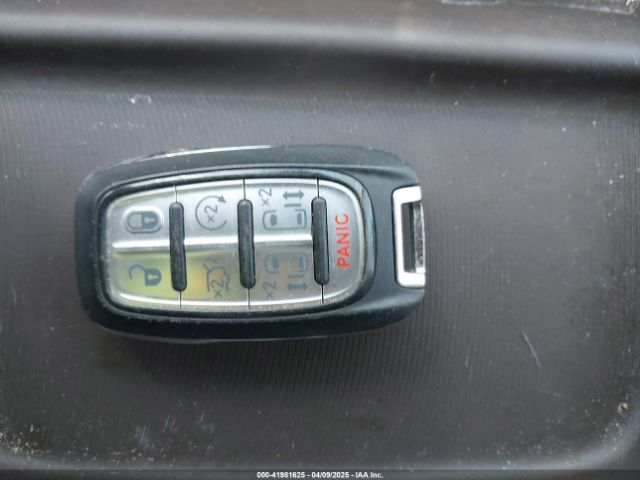 2C4RC1FG3LR234734 Chrysler Pacifica Touring