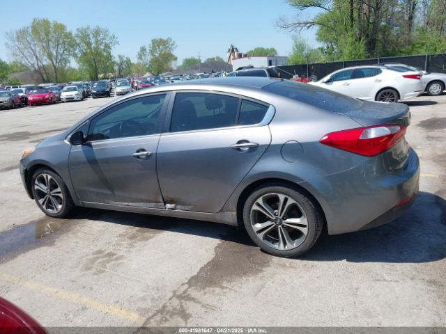KNAFX4A8XG5522646 KIA FORTE EX