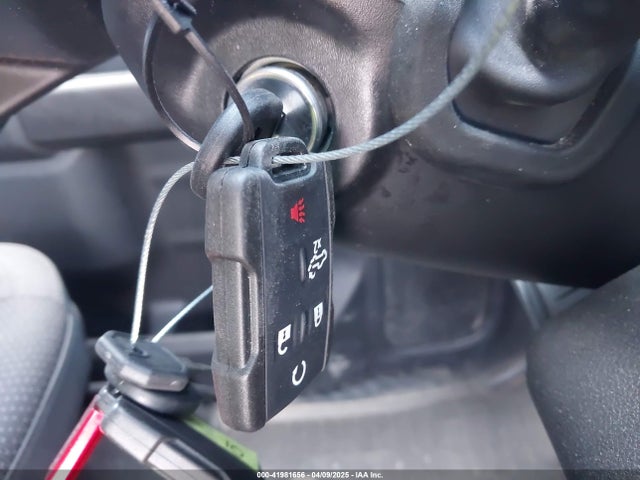 1GCPYBEK5NZ183282 Chevrolet l3b