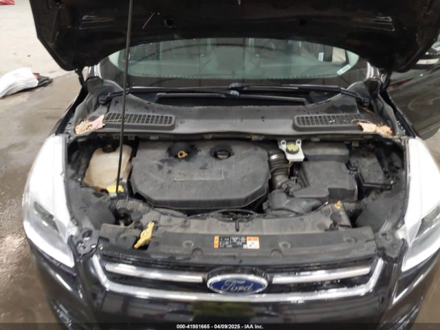 1FMCU0J9XGUA00651 Ford Escape Titanium