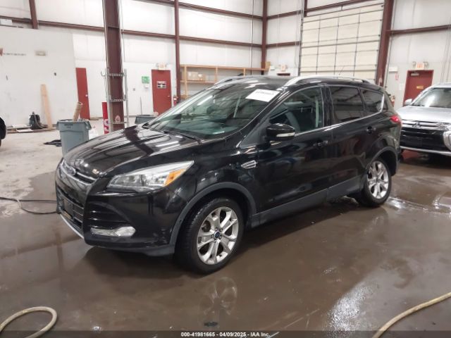 1FMCU0J9XGUA00651 Ford Escape Titanium