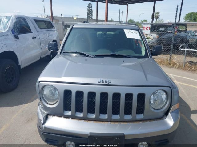 1C4NJPFBXHD182248 Jeep Patriot Latitude Fwd