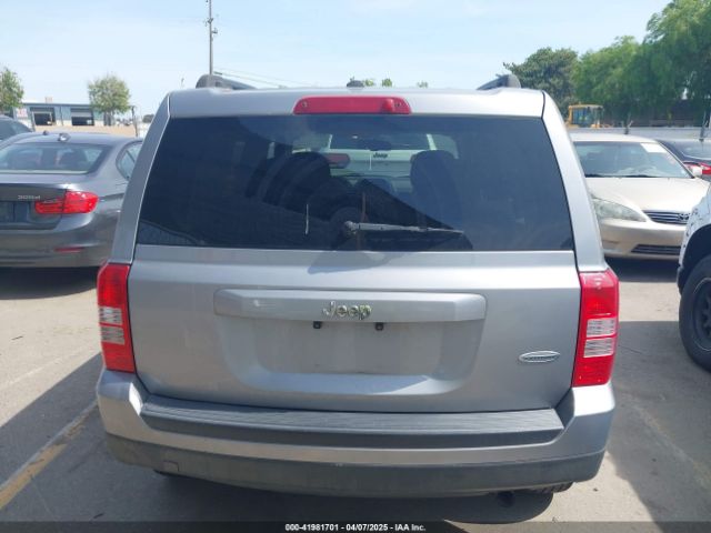1C4NJPFBXHD182248 Jeep Patriot Latitude Fwd