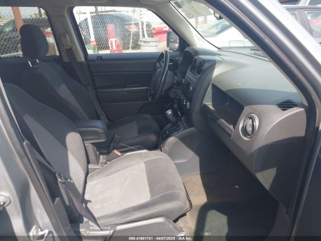 1C4NJPFBXHD182248 Jeep Patriot Latitude Fwd