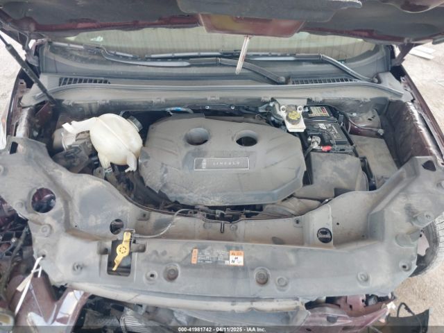 2019 LINCOLN MKC 5LMCJ2C92KUL17640 Photo 9